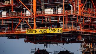 The North Dome Gas Field: Qatar's Role in a Sustainable Future (Deep Dive). Photo by <a href="https://commons.wikimedia.org/wiki/File:Third_platform_of_P