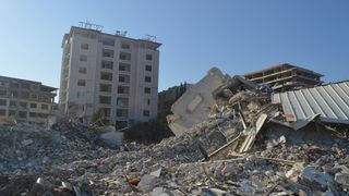 An Atmospheric River Exacerbated Türkiye’s 2023 Earthquake Crisis (news). Photo by Fatih Renkligil (CC BY-SA 4.0)