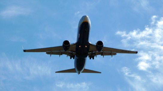 As Air Travel Booms, Can the Aviation Industry Decarbonize for Real? (news)