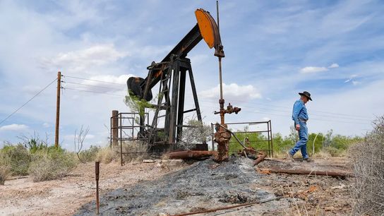 States Want to Clean up Leaky Oil Wells. Well-Intentioned Laws Are Getting in the Way. (news)