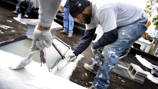 Atlanta Is Embracing a Cheap, Effective Way to Beat Urban Heat: ‘Cool Roofs’ (news)