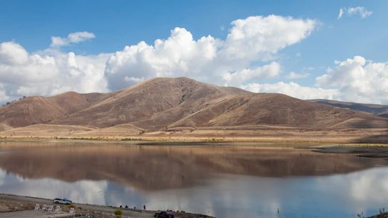 A multiyear drought caused water levels to fall in Lake Success, a reservoir in the Central Valley.