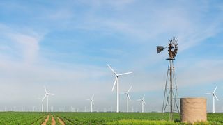 How the US Cut Climate-Changing Emissions While Its Economy More Than Doubled (news). Photo by Matthew T Rader (CC BY-SA 4.0)