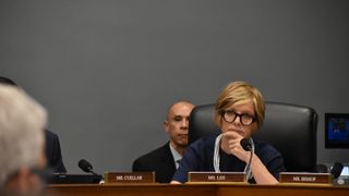 House Passes Bipartisan Measures to Speed Geothermal Energy Projects (news)